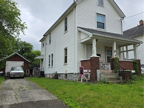 4th image of 1745 Midland Ave