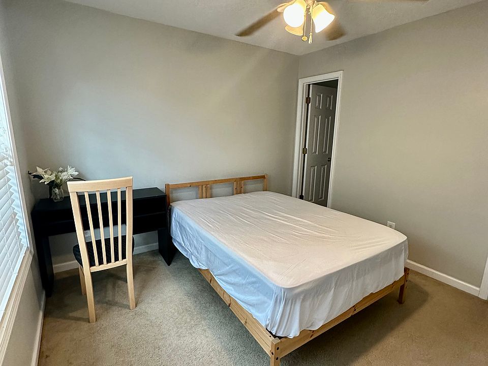 Tenant's bedroom