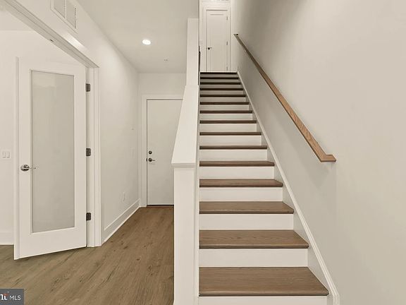 4th image of 2607 Platt Ct NW