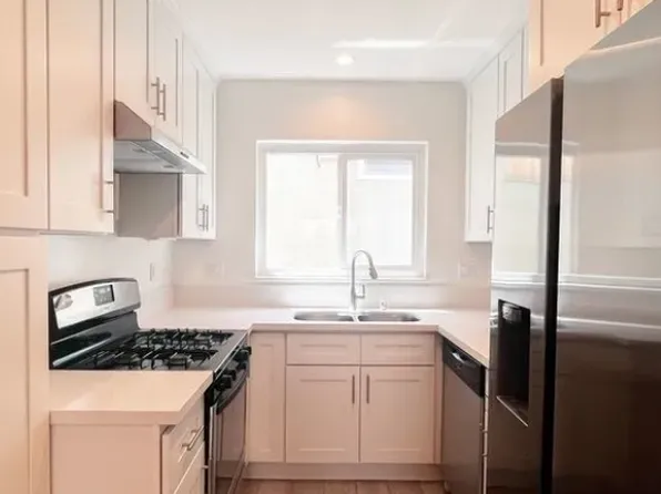 1023 N Hayworth Ave APT 5, Los Angeles, CA 90046