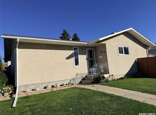 389 Meighen Crescent, Saskatoon, SK S7L 4W6