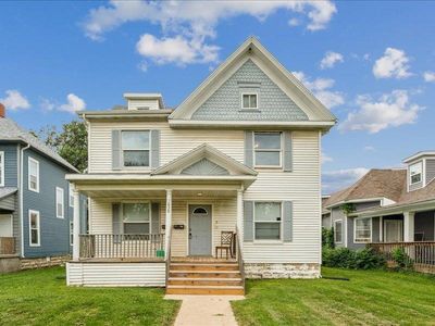 1638 B Ave NE, Cedar Rapids, IA, 52402