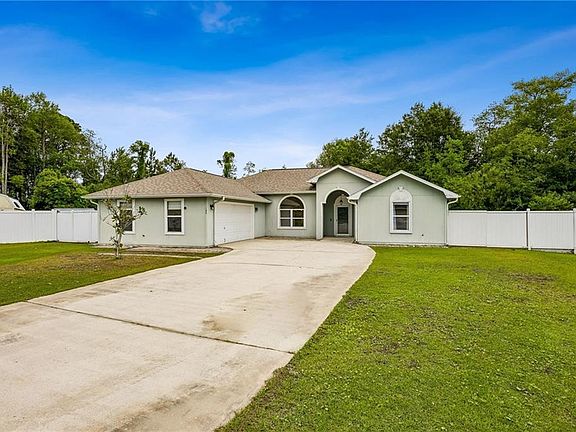4th image of 106 Lake Manor Ct