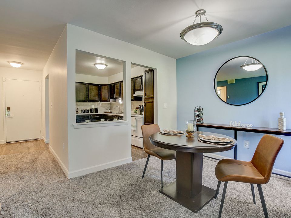 Maple Place Apartment in Southfield MI