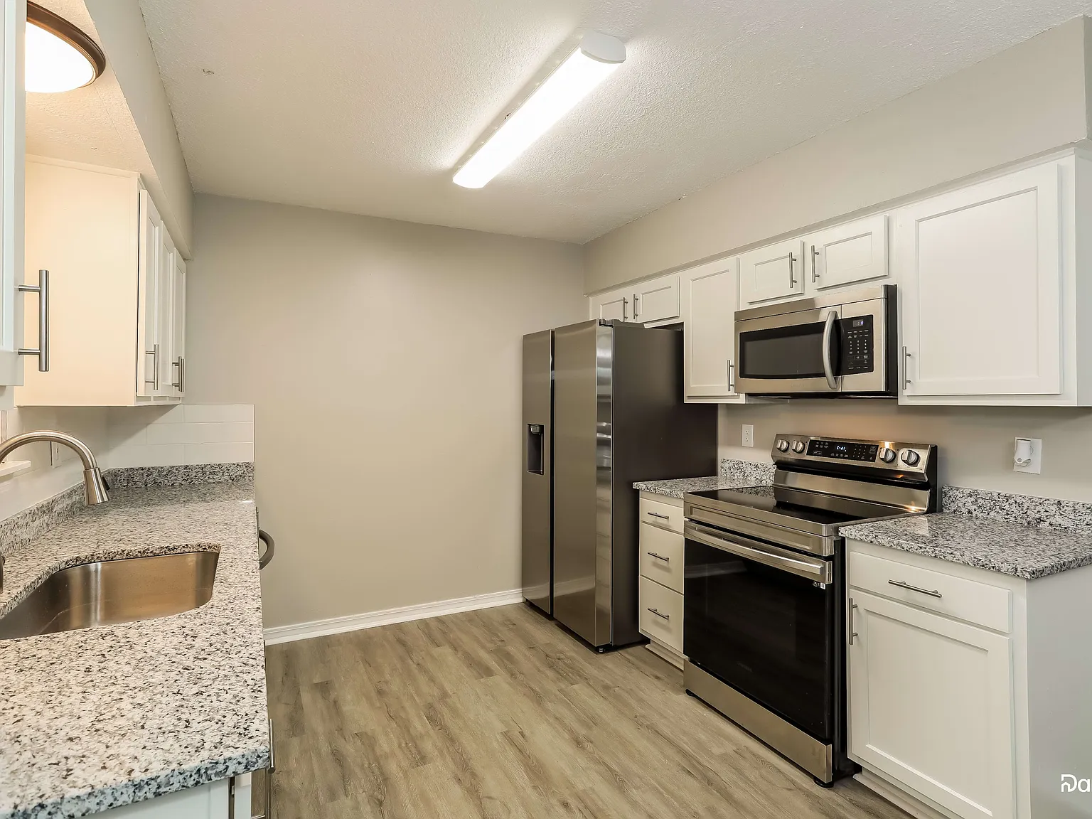 4 bed, 2.0 bath, 1835 sqft, $1,990 — Photo 4