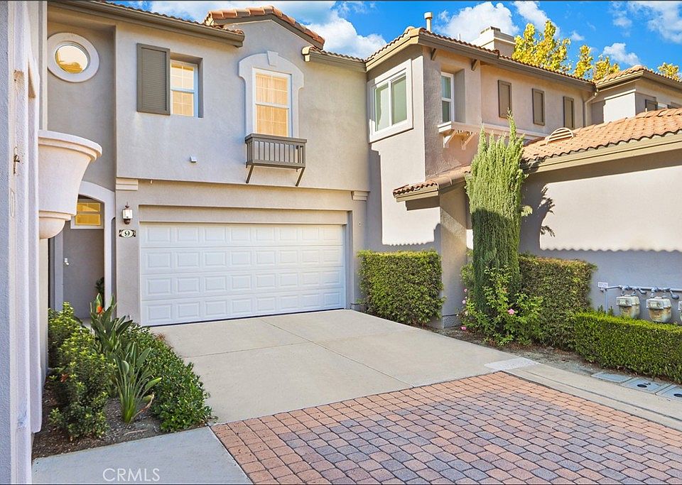 1st image of 9 Trofello Ln