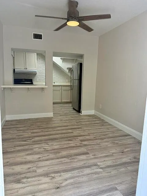 2 bed, 1.0 bath, 640 sqft, $2,250 — Photo 2