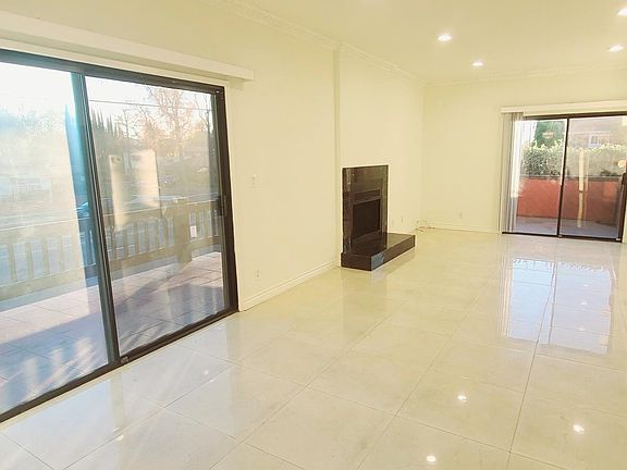 4th image of 13819 Burbank Blvd APT 1