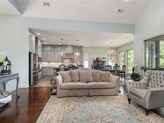 5th image of 10698 Split Oak Dr