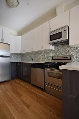 Rented by Bohemia Realty Group | media 6