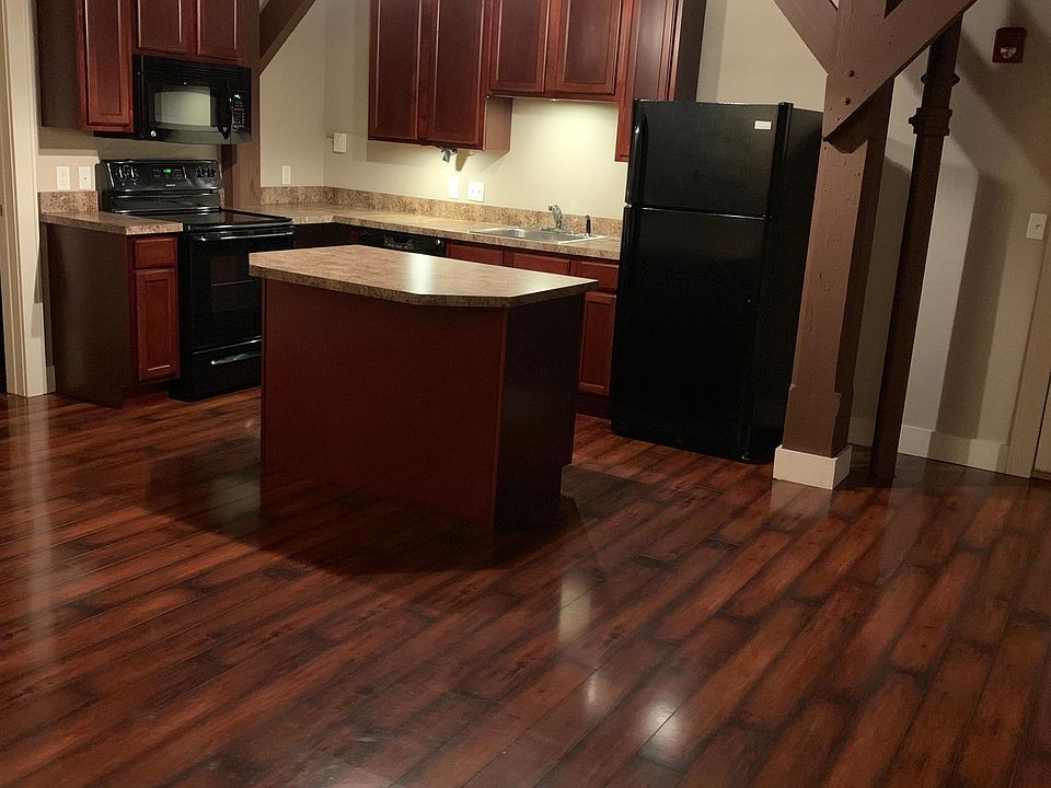 1st image of 120 Franklin Ave APT 304
