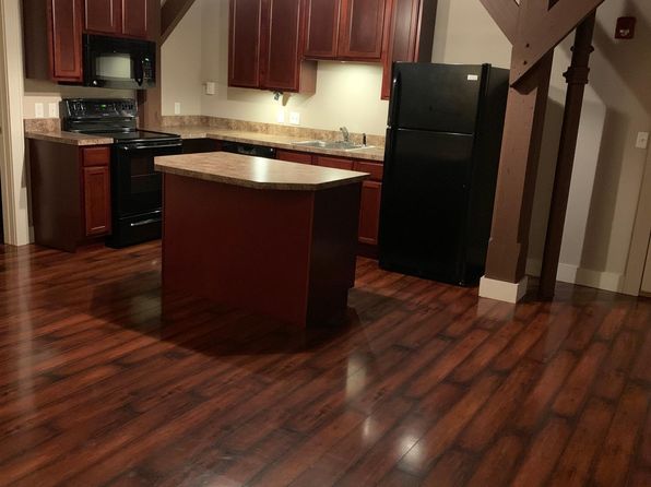 120 Franklin Ave APT 304