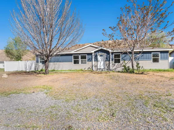 458 W 4th St, Palisade, CO 81526