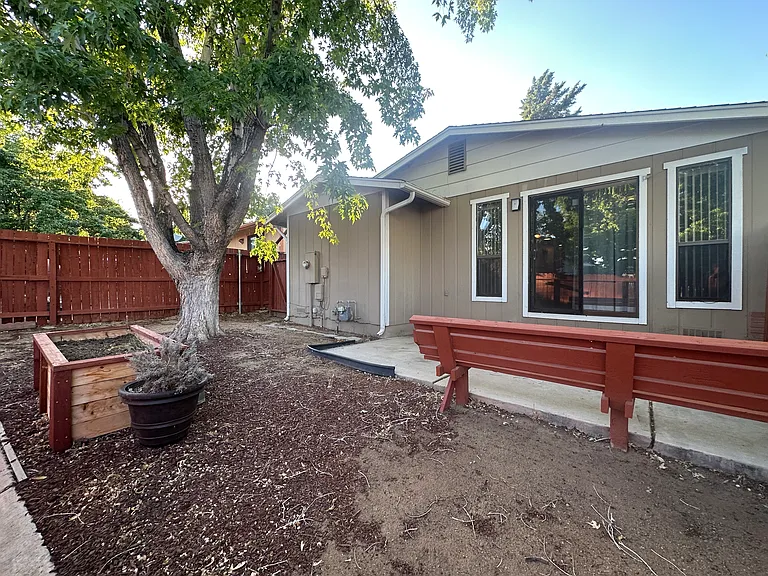 1500 Ellendale Ct — Photo 26