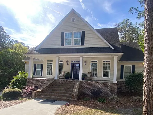 1327 S River Oaks Dr, Blackshear, GA 31516