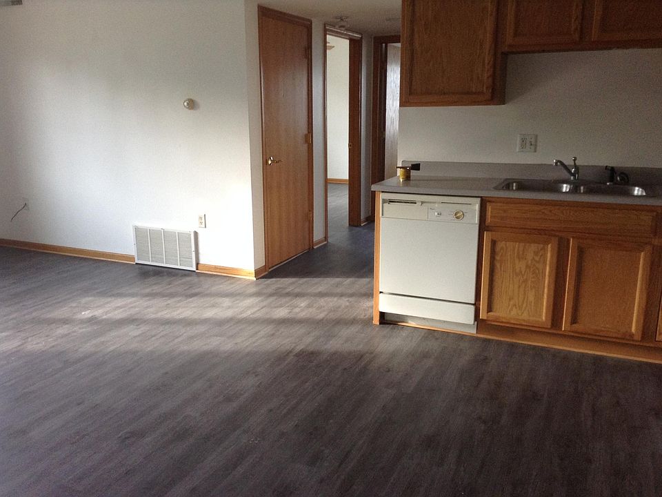 2nd image of 1710 5th St APT 8