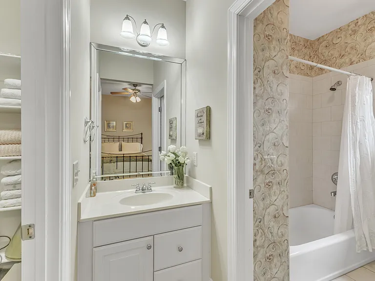7201 Small Ridge Cir — Photo 19