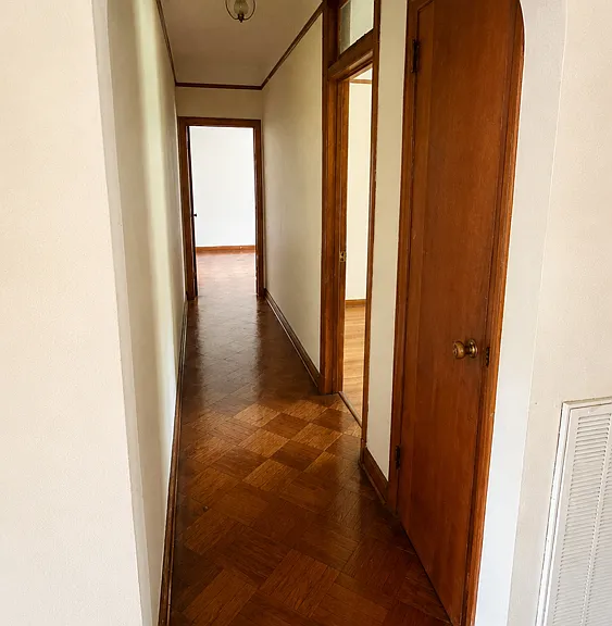 Main Bedroom Hallway