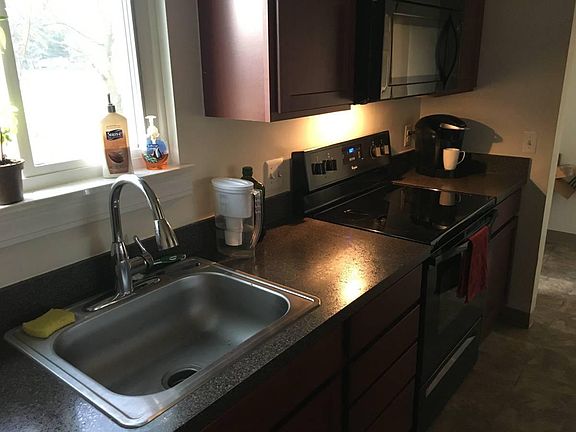 3rd image of 3470 Chelsea Cir