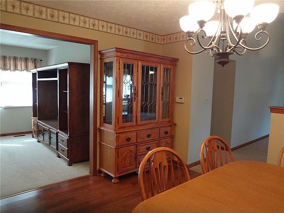 5th image of 1235 Ruby Dr