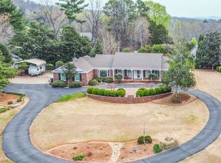 2330 Quail Ridge Dr, Athens, TN 37303