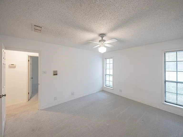 4007 Crestridge Dr — Photo 37