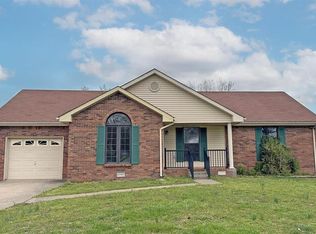 329 Northridge Dr, Clarksville, TN 37042