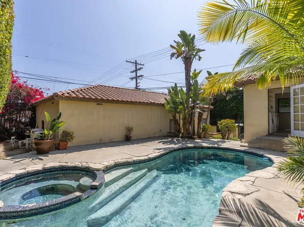 1976 Preuss Rd, Los Angeles, CA 90034