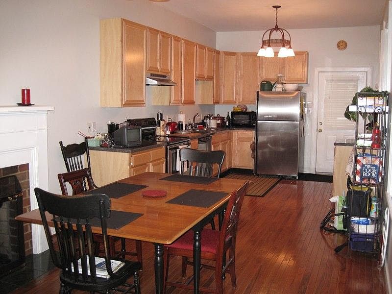 1st image of 320 N 24th St