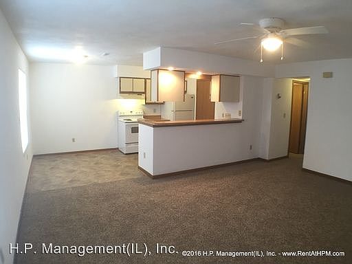 3rd image of 133 Dorset Ct APT 7