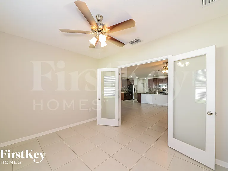 3911 Willow Walk Dr — Photo 6