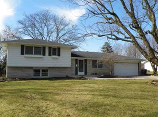 103 Navarre Ct, Auburn, IN 46706