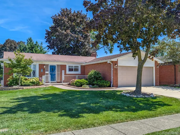 14176 Houghton St, Livonia, MI 48154