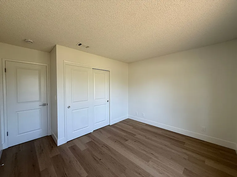 1120 Village Dr — Photo 39