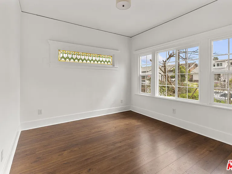 135 S Dillon St — Photo 7
