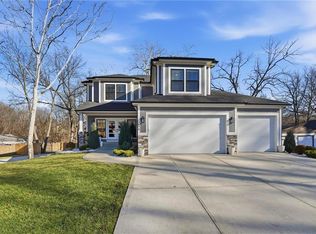 307A Campbell Dr, Liberty, MO 64068