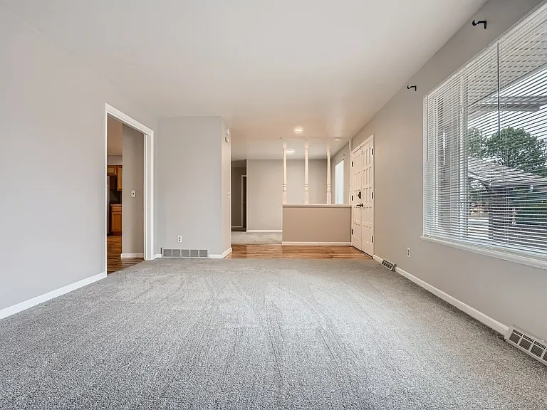 3296 S Geneva St — Photo 10