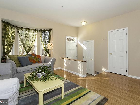 4th image of 209 Burkwood Ct