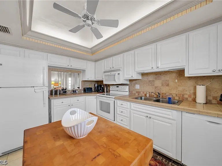 8741 Lueck Ln #5 — Photo 7