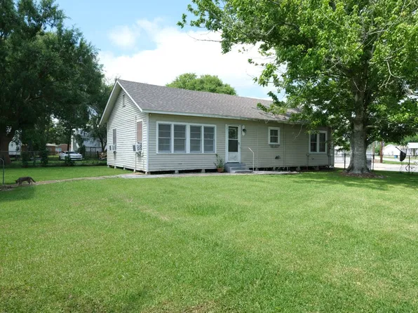 2890 6th St, Berwick, LA 70342