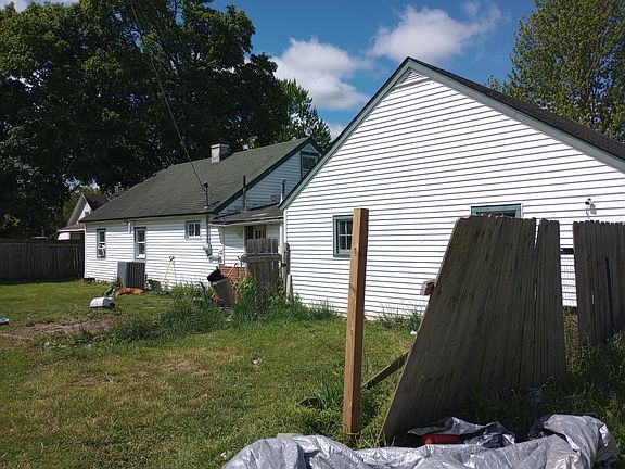 3rd image of 212 N Grant St