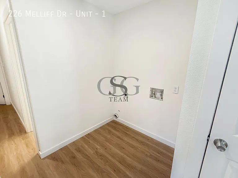 226 Melliff Dr #1 — Photo 6