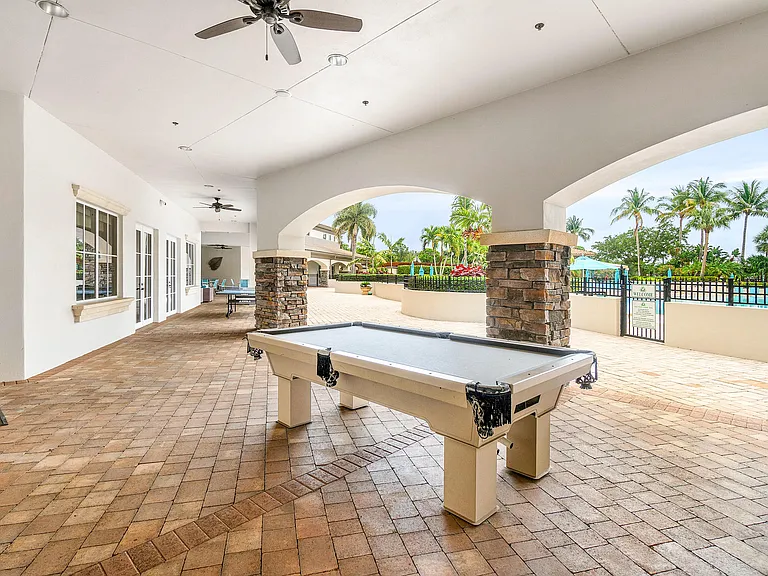 550 Tomahawk Ct — Photo 45