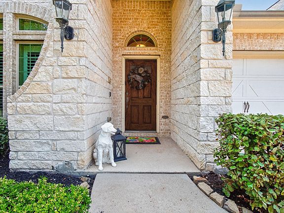 3rd image of 31578 Ember Trail Ln