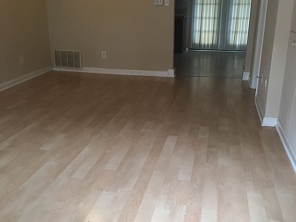 2nd image of 407 S Chester St APT 6