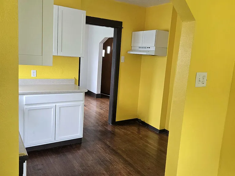 253 N Garland Ave — Photo 9