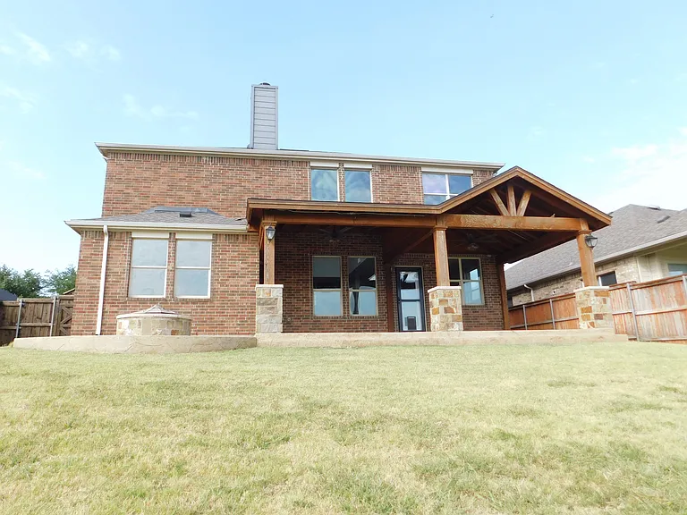 14904 Riverside Dr — Photo 34