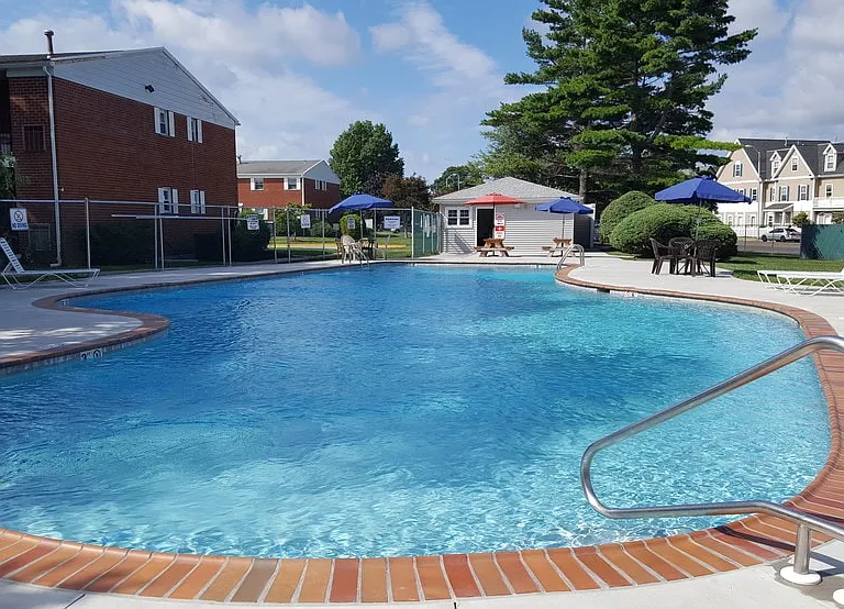 Milford Beach — Photo 6