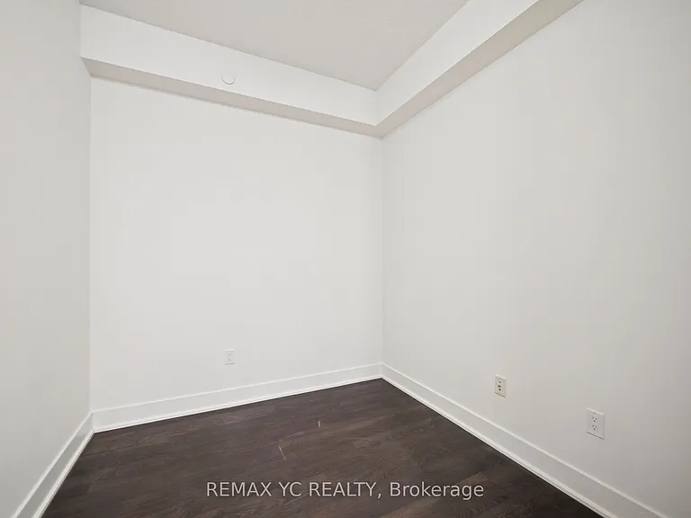 88 Sheppard Ave E #2305 — Photo 13