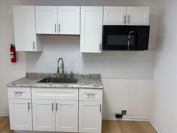 5th image of 37 S Macdade Blvd #1